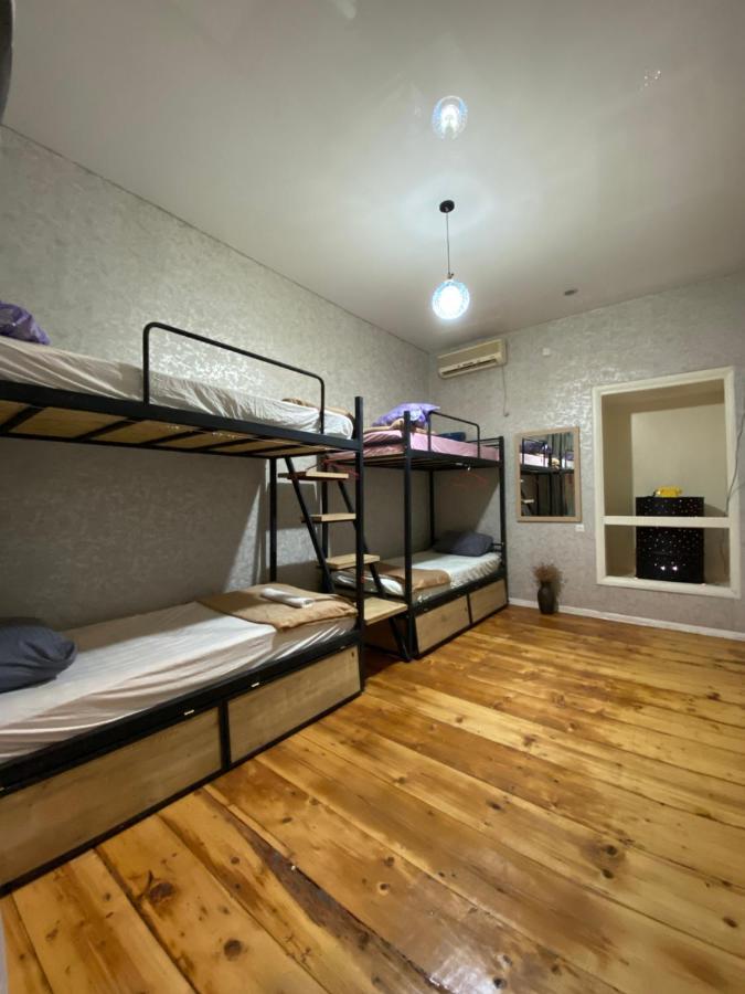 Traveler Hostel Tbilisi Exteriör bild